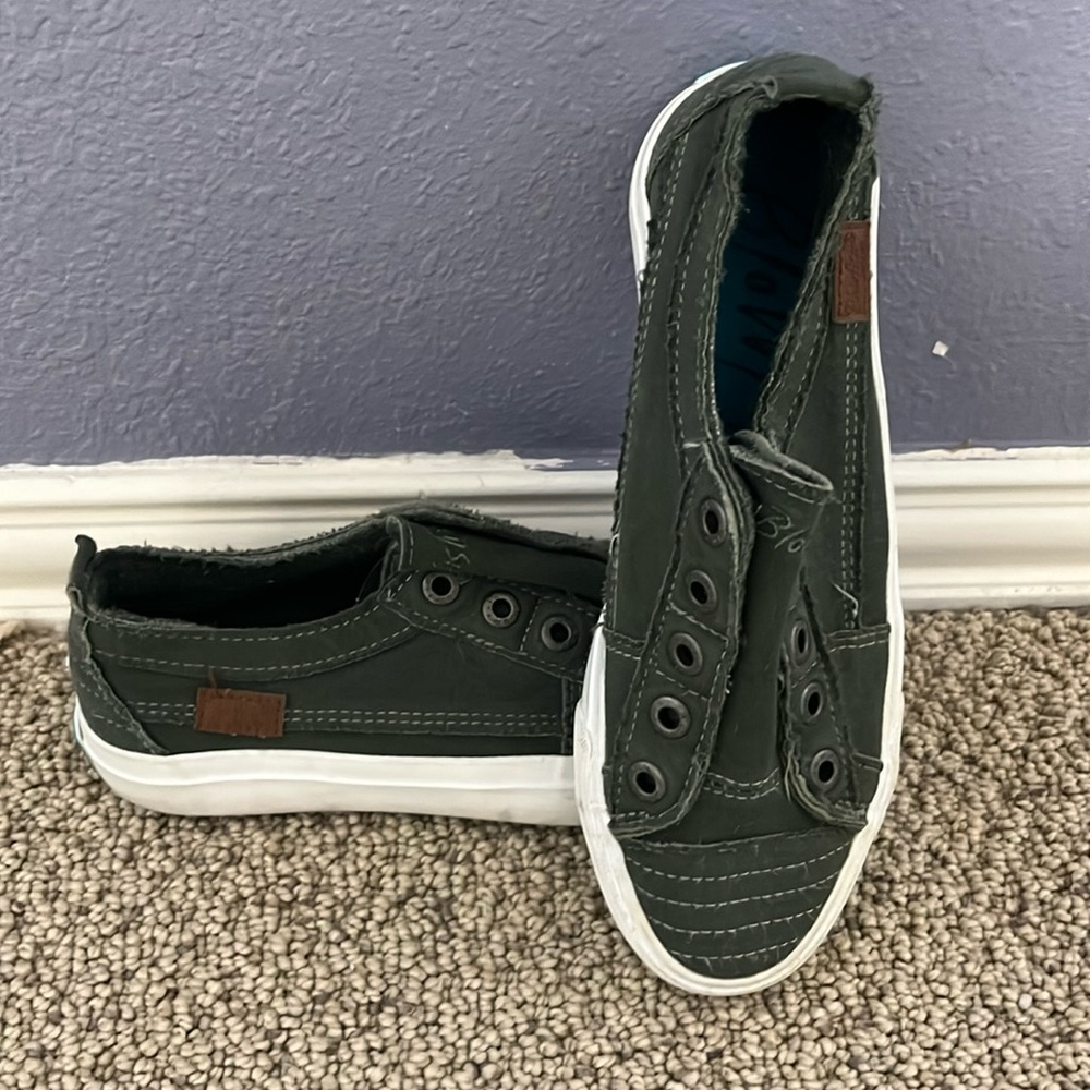 Blowfish canvas shoes